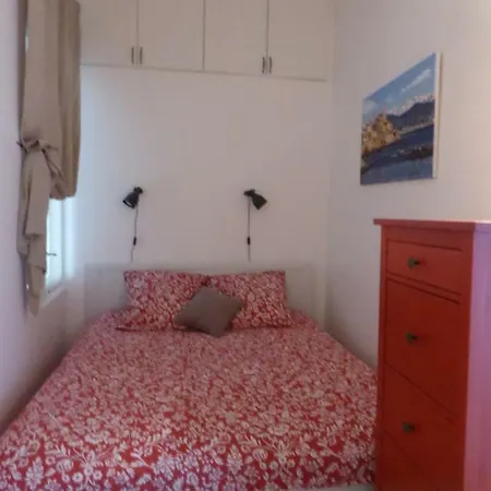 Vieille 1 - Luca's Apartment, 1 Bedroom, Max 2 Adults And 2 Kids Apartman Antibes